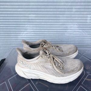 Hoka Clifton 8 Women’s Cream Off-White Athletic Sneakers Size 8.5B